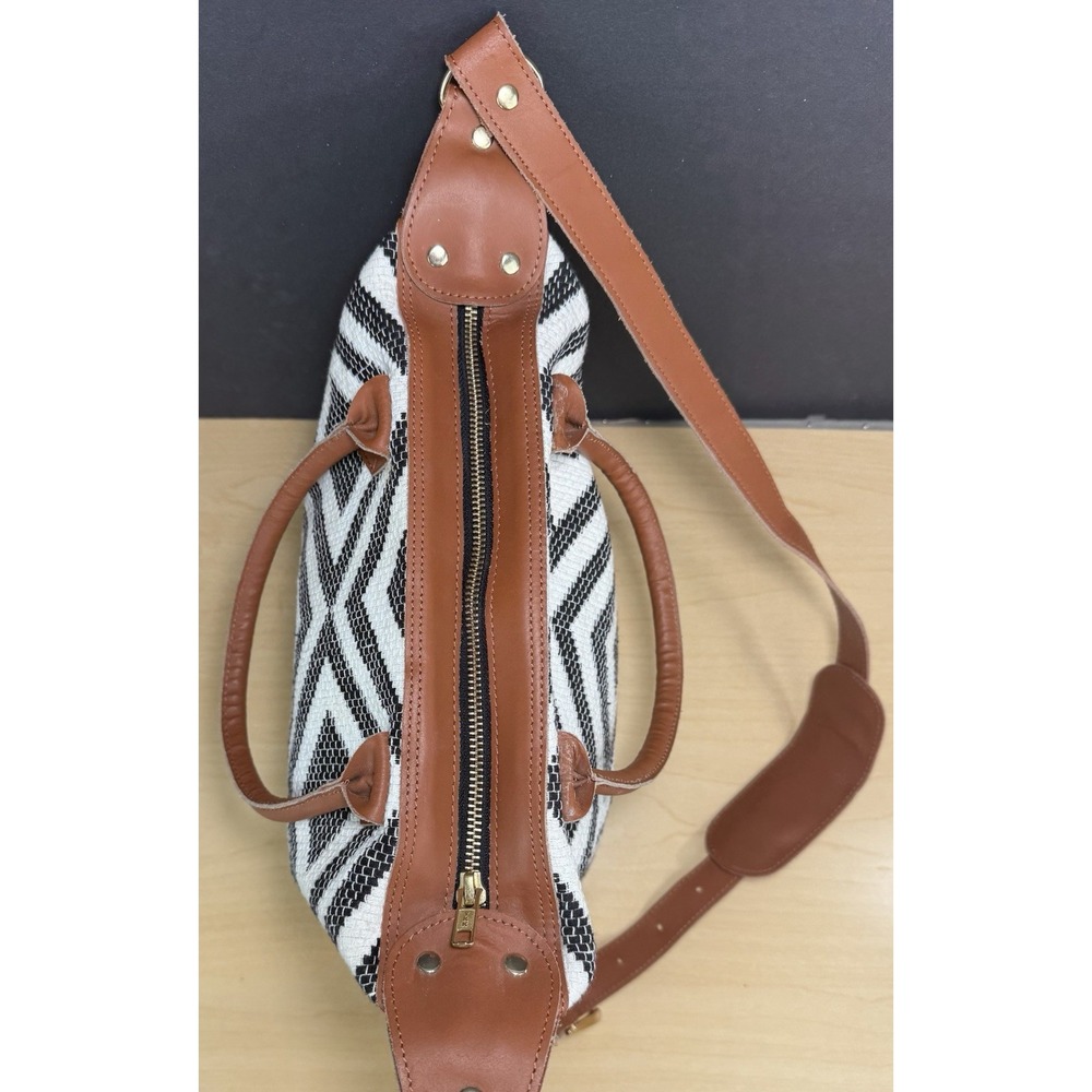 TRIBE ALIVE Large Canvas & Leather Crossbody‎ Handbag - Picture 5 of 16
